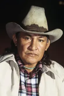 Will Sampson como: Elevator Attendant