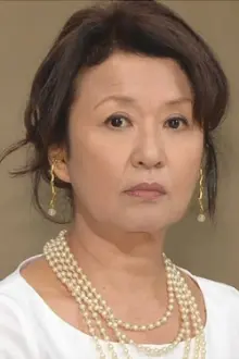 Setsuko Karasuma como: Japanese woman living in Manila