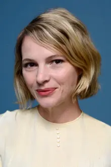 Amy Seimetz como: 