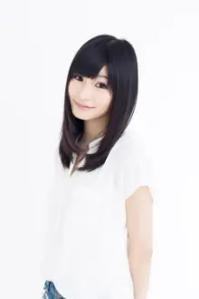 Yui Watanabe como: Momona (voice)