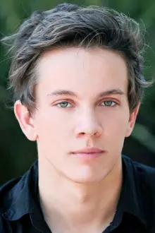 Austin P. McKenzie como: Conrad Roy III