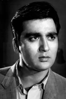 Sunil Dutt como: Raj Kumar