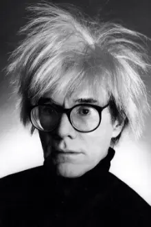 Andy Warhol como: Himself (archive footage)