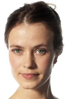 Kathrine Fagerland como: Anna Keilhaug