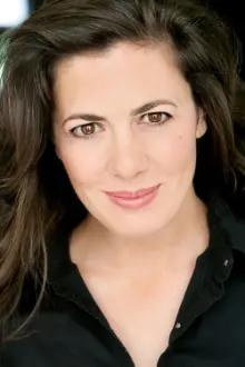 Jacqueline Mazarella como: Professor Rodriguez