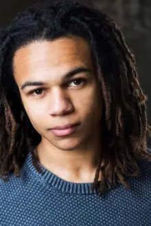 Kamil Ellis como: Young Flash