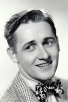 Alan Young como: Charlie Biddle / Mrs. Biddle / Mr. Henry Biddle