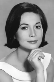 Nancy Kwan como: Sue Ten Chan