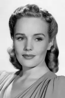 Frances Farmer como: Mrs. Bickford