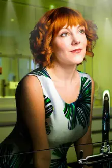 Sophie Willan como: Jessie