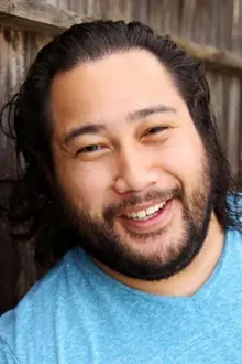 Cooper Andrews como: Dad