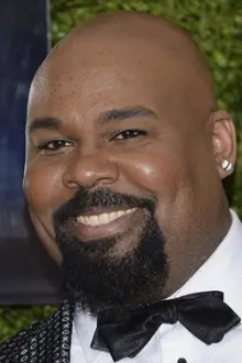 James Monroe Iglehart como: Martin (voice)