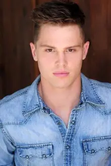 Austin Fryberger como: Pearly Todd