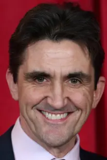 Stephen McGann como: Daniel Phelan