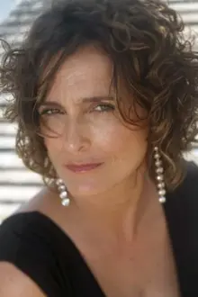 Norma Martínez como: María
