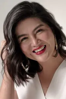 Dimples Romana como: Tita Moody