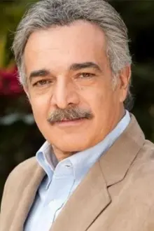 David Ostrosky como: Víctor Ramala