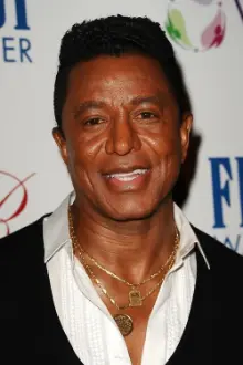 Jermaine Jackson como: Self (archive footage)