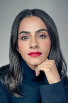 Mandip Gill como: Charlie