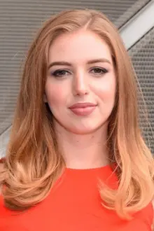 Seána Kerslake como: Aisling