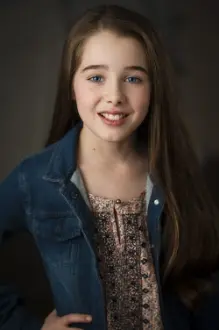 Gracyn Shinyei como: Lizzie