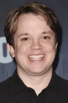 Eric Millegan como: 