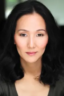 Michelle Choi-Lee como: Agent Browning