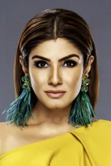 Raveena Tandon como: Kavita