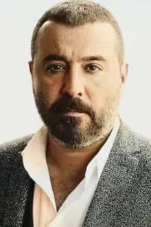 Mustafa Üstündağ como: Harun Doğu