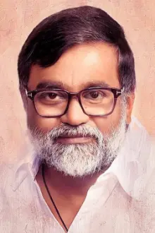 Selvaraghavan como: Sangaiah