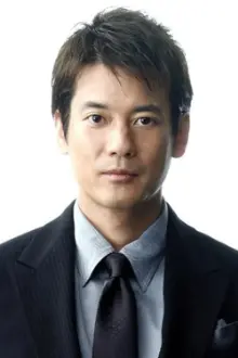 Toshiaki Karasawa como: Akitsu Wataru