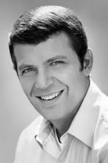 Robert Reed como: Mike Brady