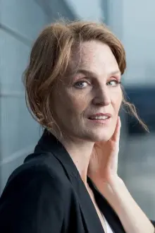 Katja Lechthaler como: Verena