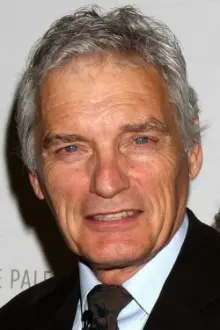 David Selby como: Jim Hatton