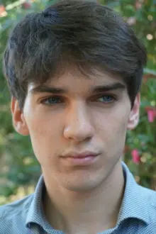 Luca Castellano como: Lukas