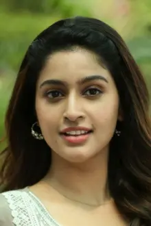 Tanya Ravichandran como: Punitha