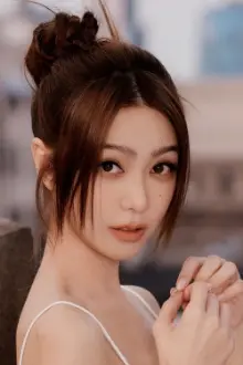 Fiona Sit como: Sung Hiu Tung