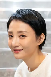 Cho Eun-ji como: 