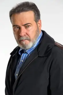 César Évora como: Octavio Villarreal