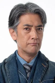 Keisuke Horibe como: Kensaku Hiruma
