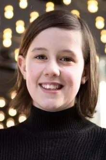 Ruby Barnhill como: Princess Emmy (voice)