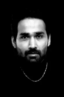 Amitash Pradhan como: Aseem