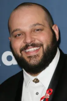 Daniel Franzese como: Edmond