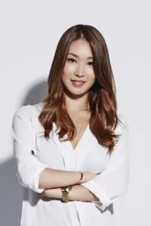 Bae Yoon-jung como: Dance trainer