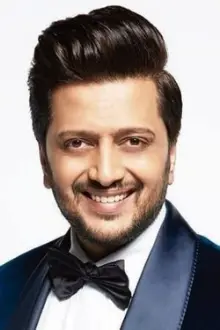 Ritesh Deshmukh como: Amar Saxena