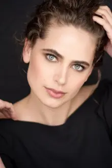 Cecilia Deacon como: Sofia Munoz