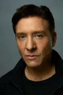 Shawn Doyle como: Stephan Burrows