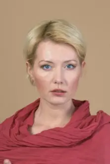 Olesya Vlasova como: Oksana