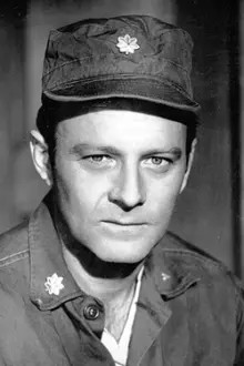 Larry Linville como: 