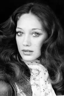 Marisa Berenson como: Anne de Bois